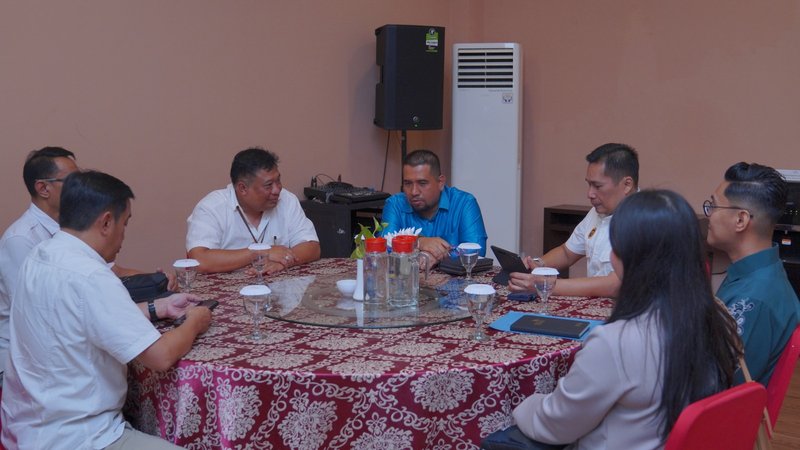 rapat koordinasi dan silaturahmi bersama dengan Konsulat Malaysia di Hotel Mercure (2)