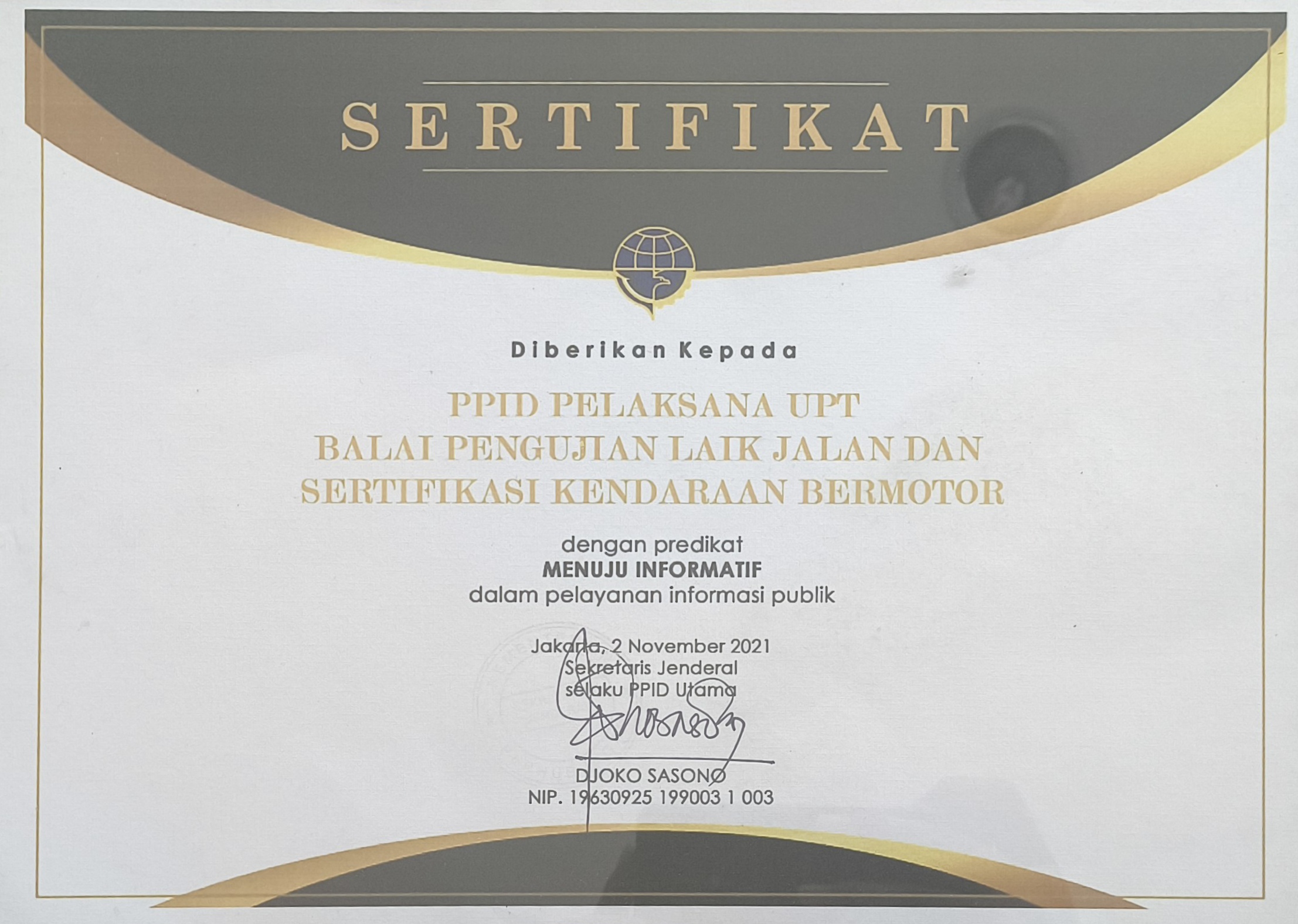 SERTIFIKAT - Predikat "Menuju Informatif" dalam Pelayanan Informasi Publik Tahun 2021